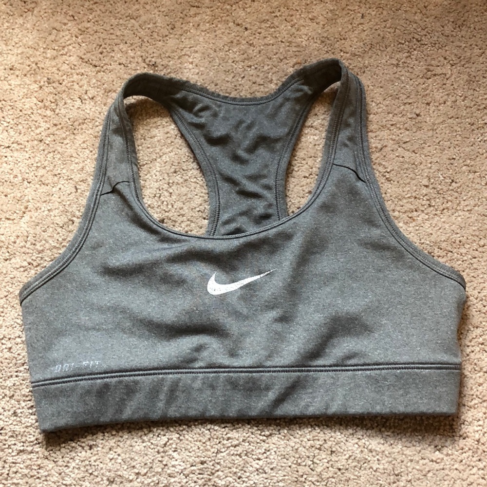 nike pro sports bra xs